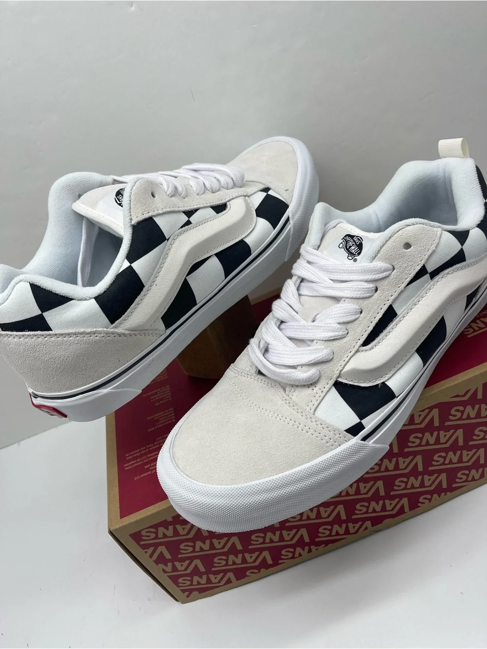 Vans Knu Skool MEGA CHECK BLANC DE BLANC/BLAC VN000D22UY6 Skate Sneakers